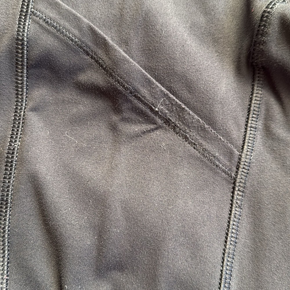 Lululemon | Ruffle/ Ruched Leggings - Picture 8 of 10